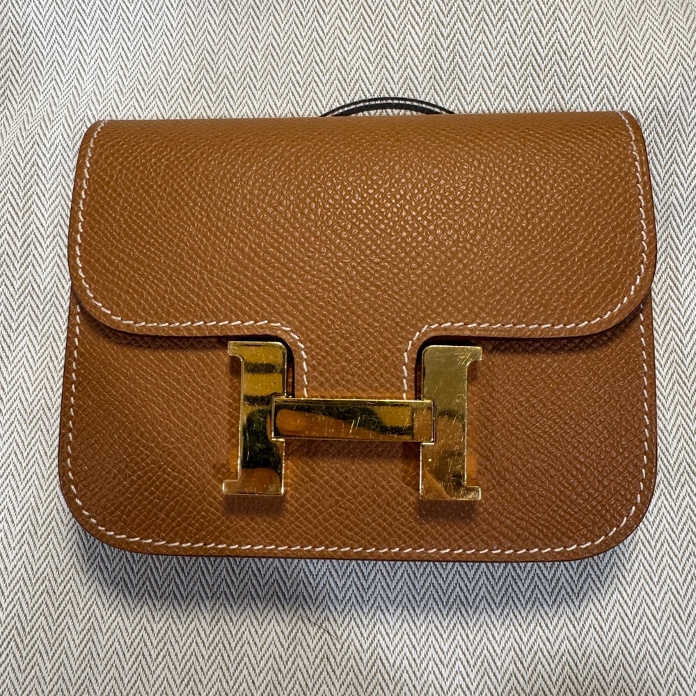 Hermes Constance Slim in Gold - Picture 1 of 11